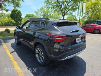 2025 Chevrolet Trax LT – miniatura 2