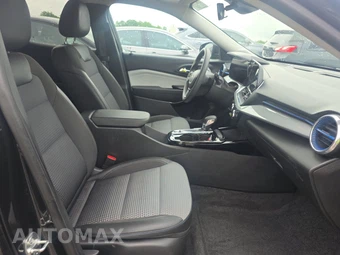 2025 Chevrolet Trax LT - miniatura 8