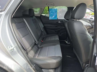 2025 Chevrolet Trax LT – miniatura 13