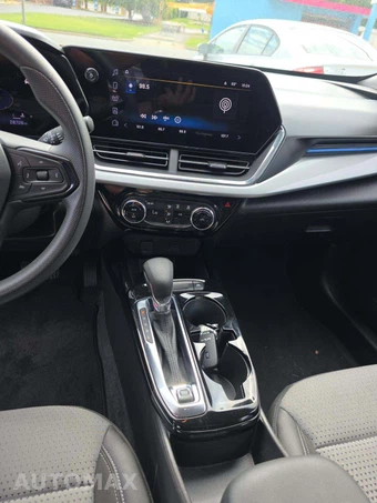 2025 Chevrolet Trax LT – miniatura 7