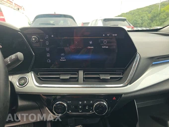 2025 Chevrolet Trax LT - miniatura 11