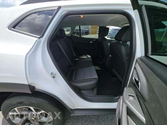 2025 Chevrolet Trax LT – miniatura 16