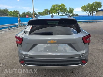 2025 Chevrolet Trax LT - miniatura 5