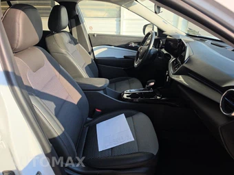 2025 Chevrolet Trax LT - miniatura 8