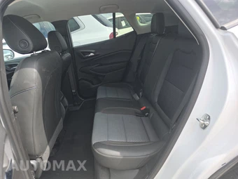 2025 Chevrolet Trax LT - miniatura 13