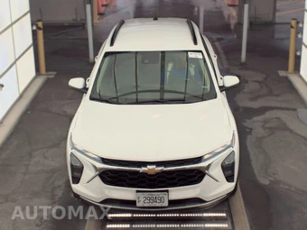 2025 Chevrolet Trax LT - miniatura 2