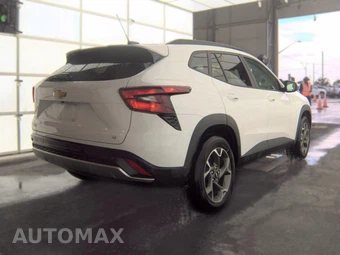 2025 Chevrolet Trax LT - miniatura 4