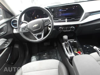 2025 Chevrolet Trax LT – miniatura 14