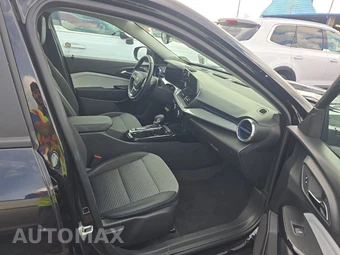 2025 Chevrolet Trax LT - miniatura 8