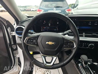 2025 Chevrolet Trax LT - miniatura 10
