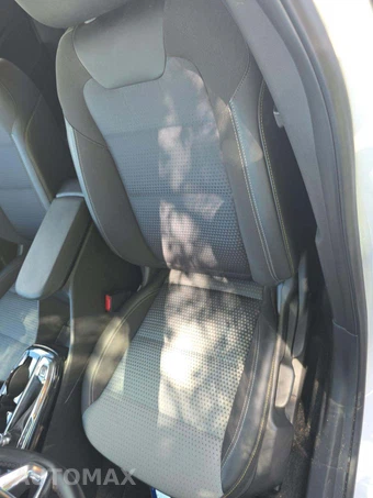 2025 Chevrolet Trax LT - miniatura 3