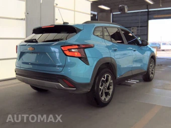 2025 Chevrolet Trax LT - miniatura 4