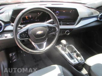 2025 Chevrolet Trax LT – miniatura 2