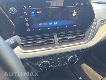 2025 Chevrolet Trax LT - miniatura 11