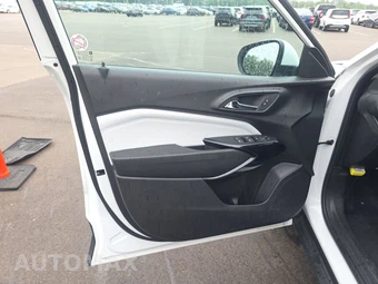 2025 Chevrolet Trax LT - miniatura 9