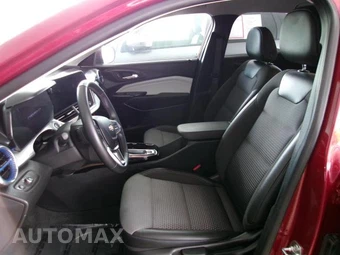 2025 Chevrolet Trax LT - miniatura 3