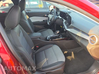 2025 Chevrolet Trax LT – miniatura 8