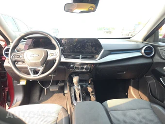 2025 Chevrolet Trax LT - miniatura 11