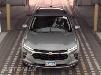 2025 Chevrolet Trax LT - miniatura 2