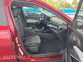 2025 Chevrolet Trax LT - miniatura 8