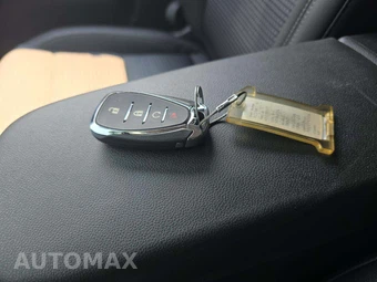 2025 Chevrolet Trax LT - miniatura 8