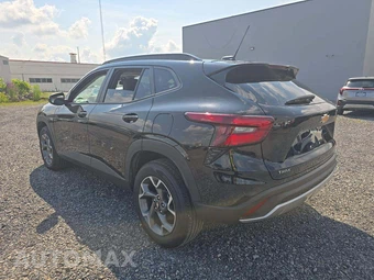 2025 Chevrolet Trax LT - miniatura 2