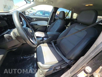 2025 Chevrolet Trax LT – miniatura 3