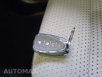 2025 Chevrolet Trax LT - miniatura 8