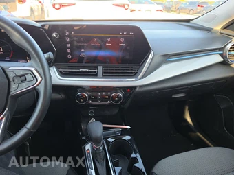 2025 Chevrolet Trax LT - miniatura 11