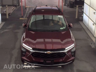 2025 Chevrolet Trax LT - miniatura 2