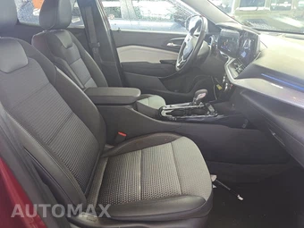 2025 Chevrolet Trax LT - miniatura 8