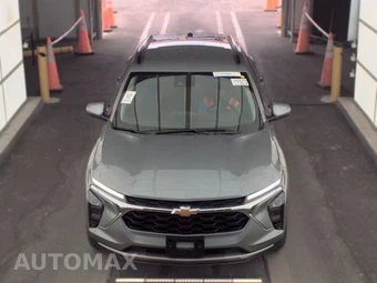 2025 Chevrolet Trax LT - miniatura 2