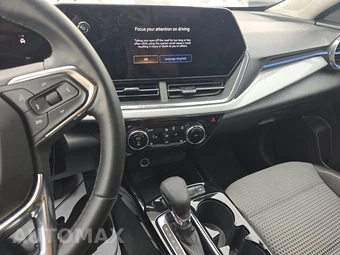 2025 Chevrolet Trax LT - miniatura 11