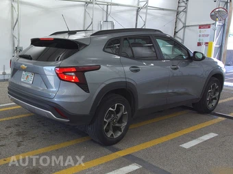 2025 Chevrolet Trax LT - miniatura 4