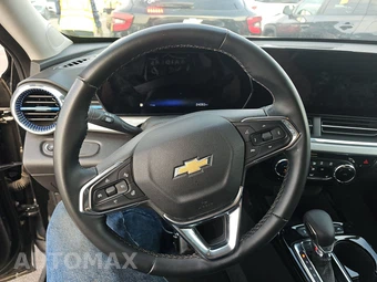 2025 Chevrolet Trax LT - miniatura 10