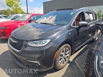 2025 Chrysler Pacifica Hybrid Pinnacle 121.6" WB