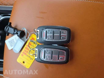 2025 Chrysler Pacifica Hybrid Pinnacle 121.6" WB - miniatura 5