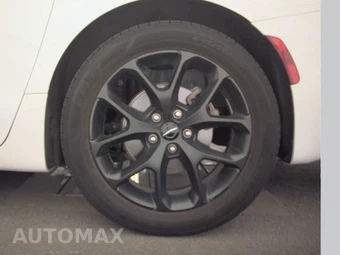 2025 Chrysler Pacifica Limited 121.6" WB - miniatura 12