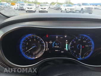 2025 Chrysler Pacifica Limited 121.6" WB - miniatura 12