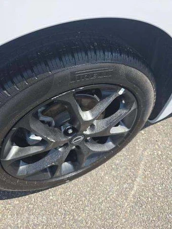 2025 Chrysler Pacifica Limited 121.6" WB – miniatura 23