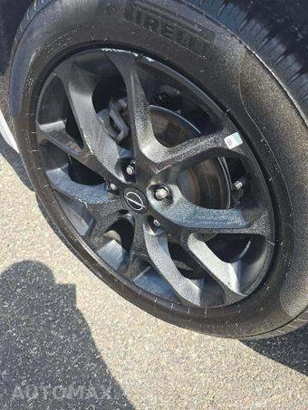 2025 Chrysler Pacifica Limited 121.6" WB – miniatura 26