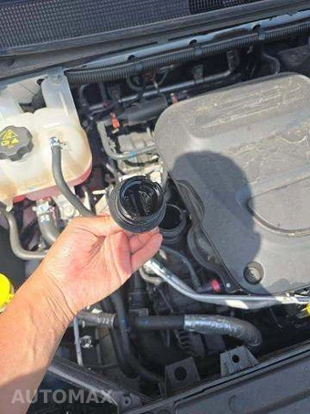2025 Chrysler Pacifica Limited 121.6" WB – miniatura 28