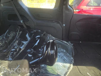 2025 Chrysler Pacifica Limited 121.6" WB - miniatura 14