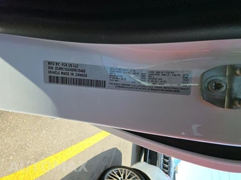 2025 Chrysler Pacifica Limited 121.6" WB - miniatura 16