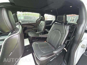 2025 Chrysler Pacifica Limited 121.6" WB – miniatura 13