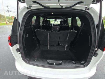 2025 Chrysler Pacifica Limited 121.6" WB – miniatura 15