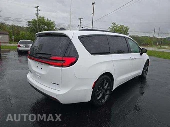 2025 Chrysler Pacifica Limited 121.6" WB – miniatura 3
