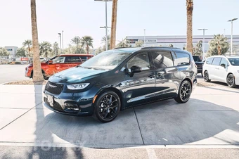 2025 Chrysler Pacifica Limited 121.6" WB - miniatura 4
