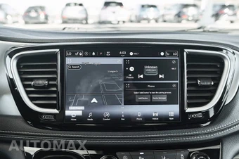 2025 Chrysler Pacifica Limited 121.6" WB - miniatura 42