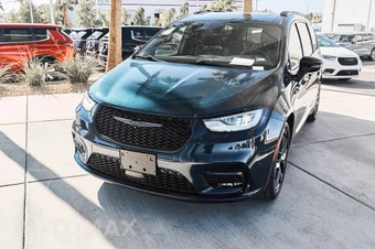 2025 Chrysler Pacifica Limited 121.6" WB - miniatura 5